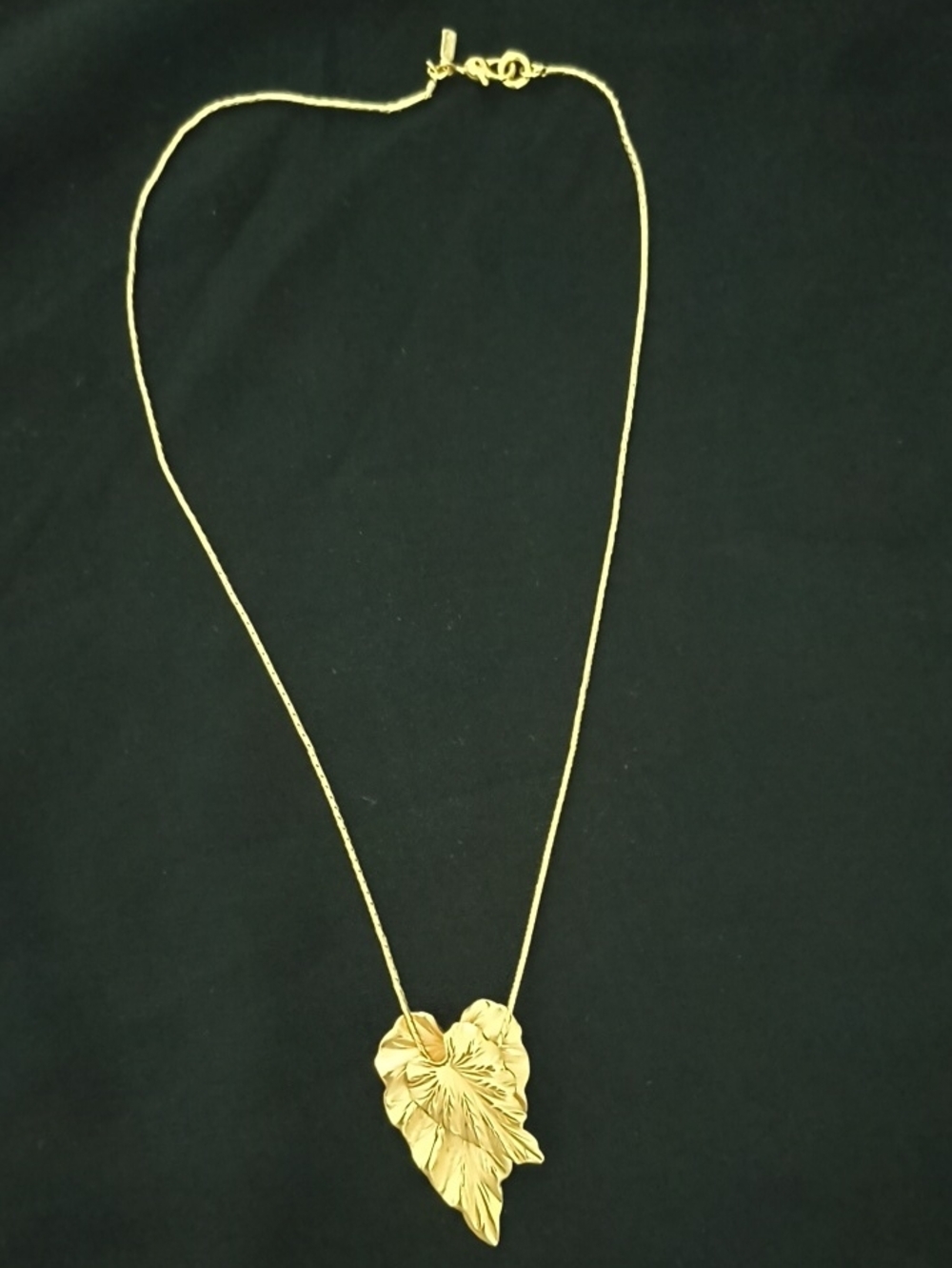 Monet Gold Leaf Pendant Necklace